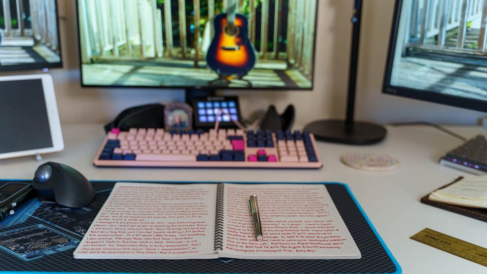 Morning Pages | 8 March 2023