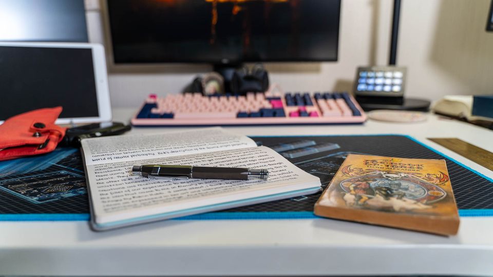 Morning Pages | 1 December 2023